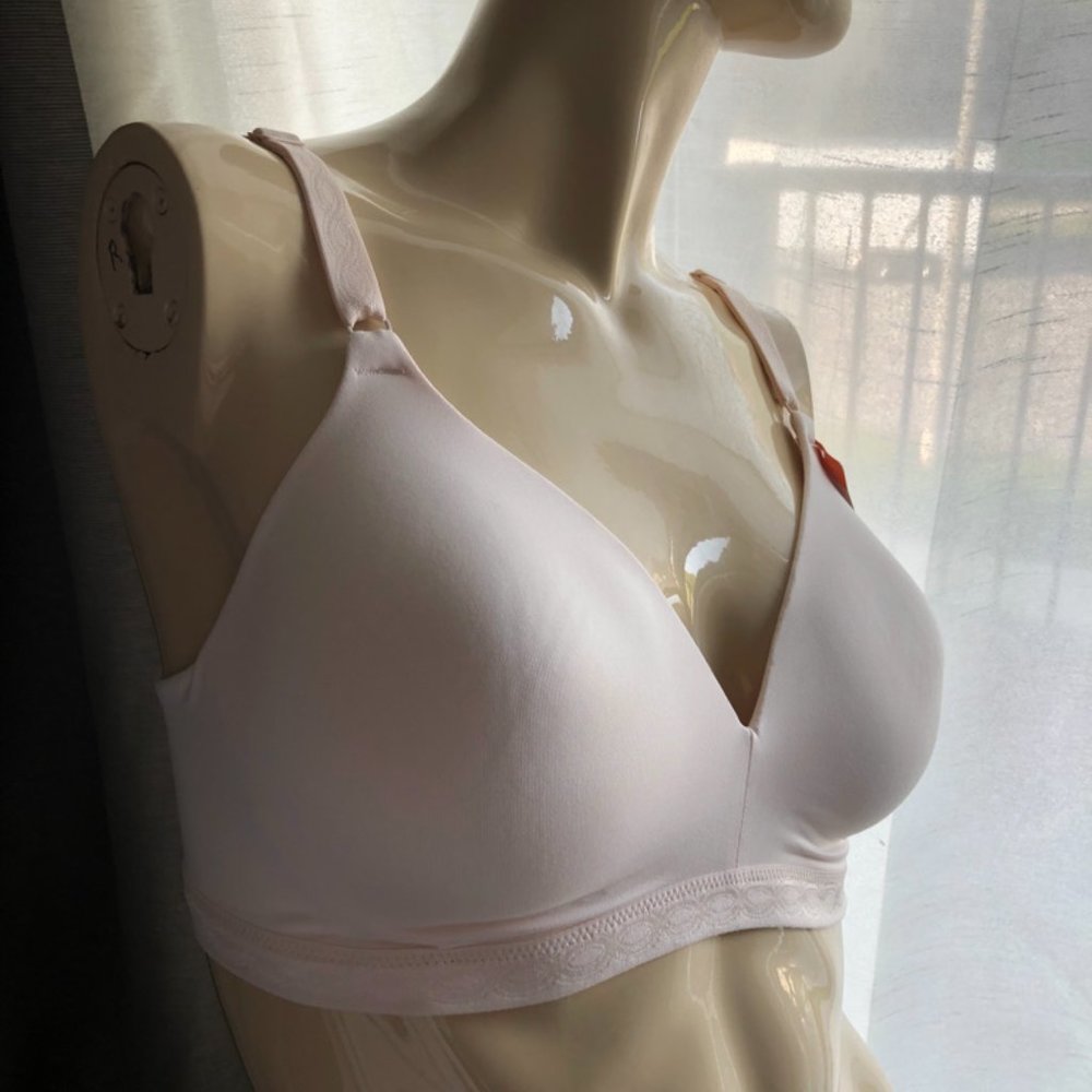 *NEW!* 36D Warner's Pale Pink Cloud 9 NWT Wireless soft bra